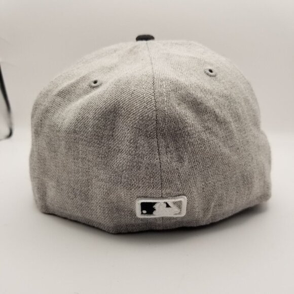 New Era New York Yankees Hat Size 7 1/4 - Picture 4 of 7